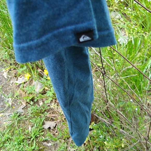 COPY - Quik silver modern fit t shirt size large - Picture 3 of 6